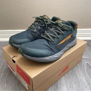 Altra Men Superior 6 trail running shoes size 8 -used